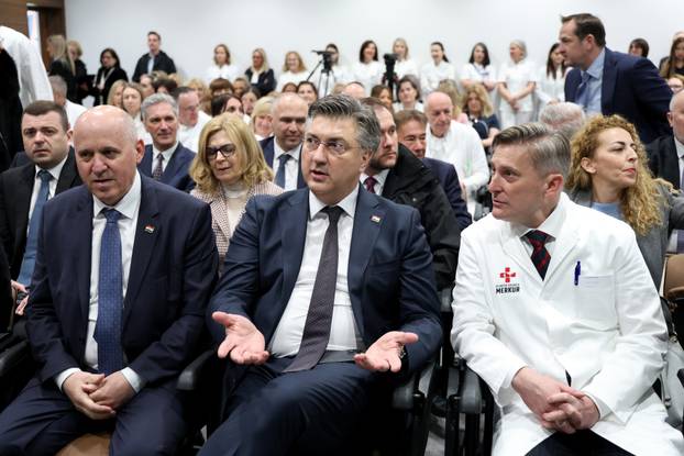 Zagreb: Svečano otvorenje cjelovito obnovljene zgrade KB Merkur