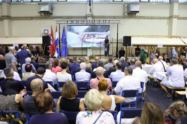 Drniš: Otvoren 9. me?unarodni festival pršuta