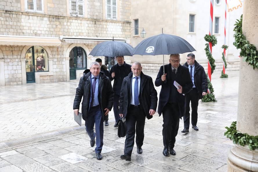 Sjednica Vlade odrÅ¾ana je u KneÅ¾evom dvoru u Dubrovniku