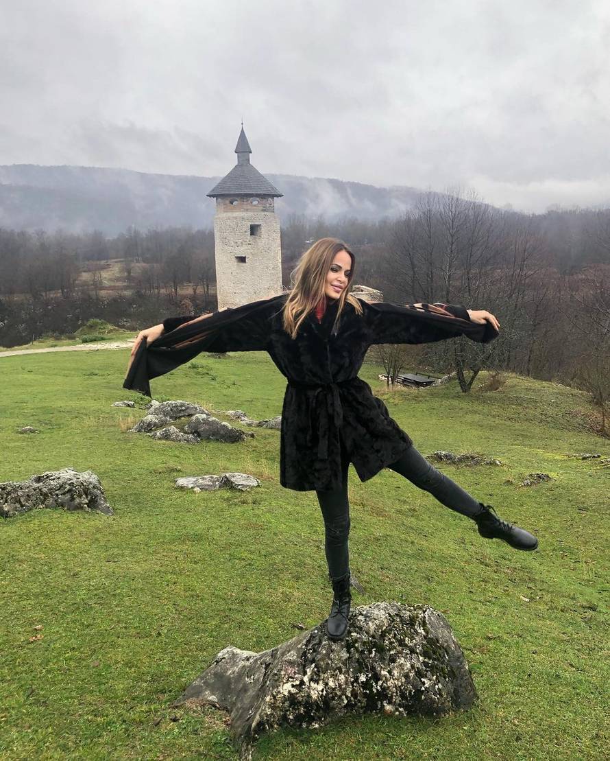 Josipa Pavičić je opet slobodna? Na Instagramu je obrisala sve fotografije s liječnikom Markom