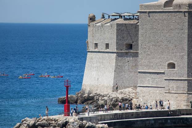 Plaže u Dubrovniku pune su kupača 