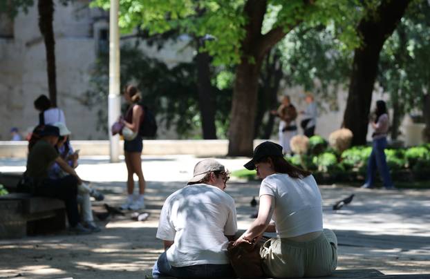 Splitske plaže pune su kupača 