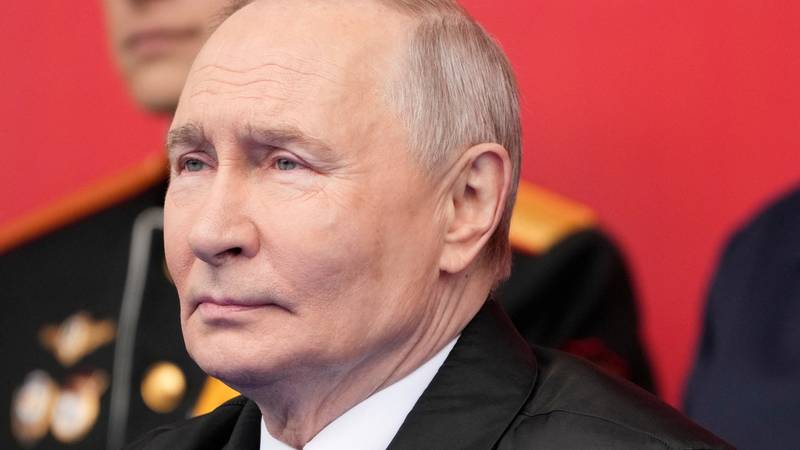 Putin na Dan pobjede poručio: 'Borimo se protiv agresivne sile koju podupire cijeli NATO...'