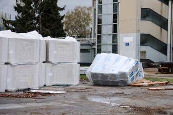 Zagreb: Dom sportova koji se obnavlja o&scaron;te&cacute;en u sna&zcaron;nom nevremenu