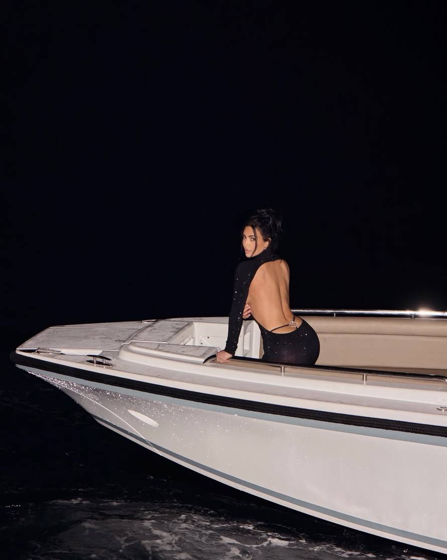 Ivana Knoll na nastupu u New Yorku pokazala tange, ugledala se na Severinu i Kim Kardashian
