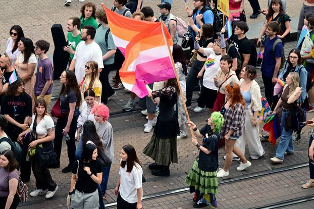 Zagreb: 25. Povorka ponosa LGBTIQ zajednice "Korak po korak, iskorak!"