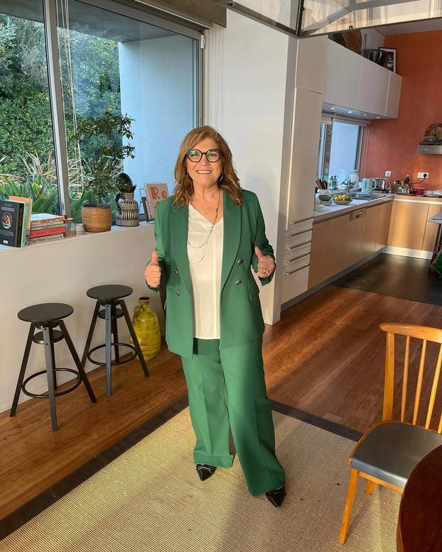 FOTO Mama Cristiana Ronalda nosi komplet od samo 17,99 €