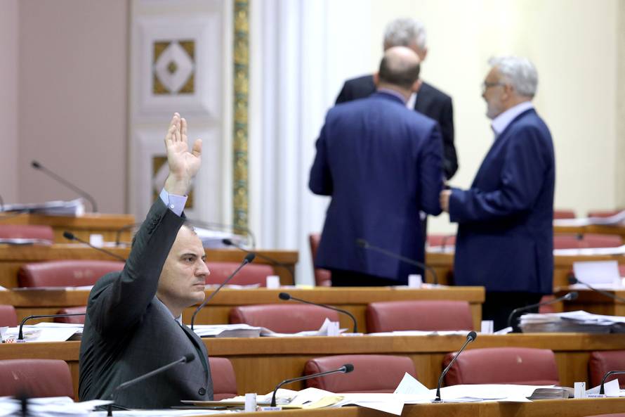 'Zbog otkaza u Konzumu tražit ćemo ostavku ministrice Dalić'