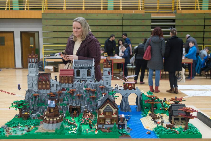 Za jednu kreaciju od 'legića' potrebno je i nekoliko mjeseci