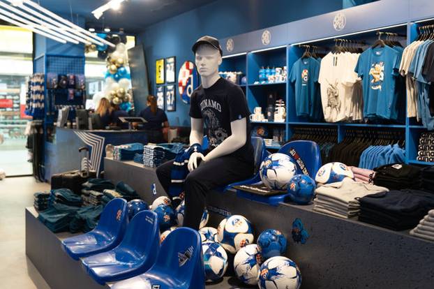 FOTO Zavirite u najveći fan shop Dinama. Već četvrti u Zagrebu