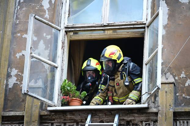 Zagreb: Požar u Mesničkoj ulici