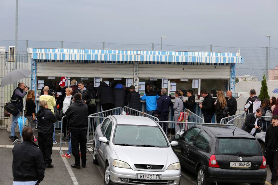 Redovi na Rujevici od 5 ujutro: Zapad rasprodan u pet minuta!