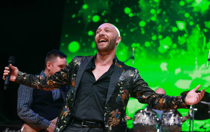 Nastup grupe Vigor na Hrvatskoj noÄi u Frankfurtu