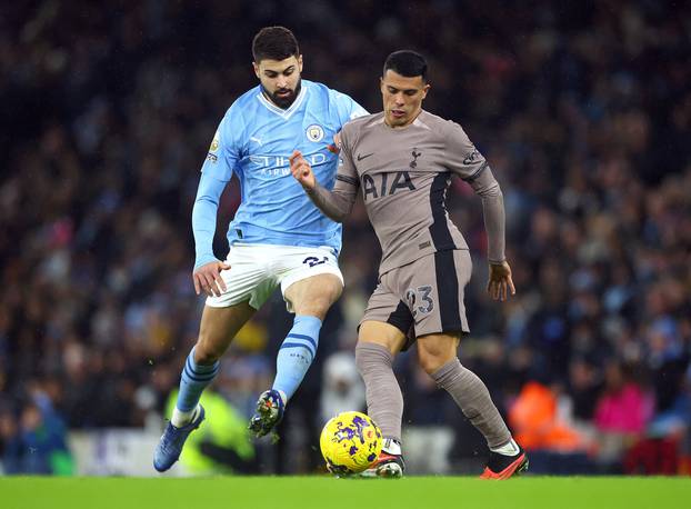 Premier League - Manchester City v Tottenham Hotspur