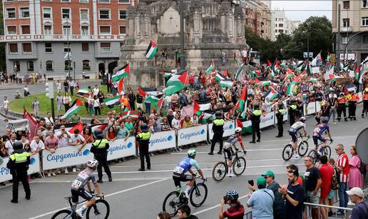 Kaos u &Scaron;panjolskoj: Palestinski prosvjednici izazvali prekid presti&zcaron;ne biciklisti&ccaron;ke utrke