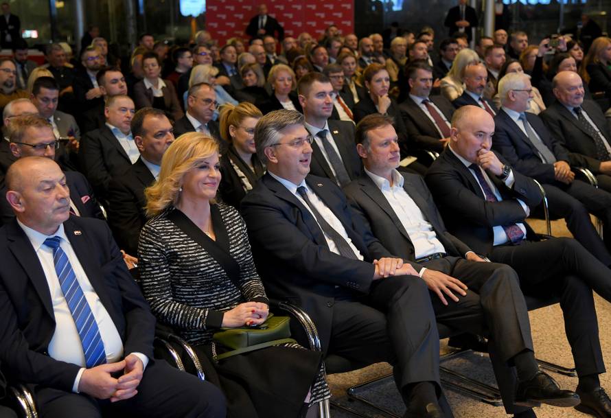 Zagreb: Predstavljanje 2. dopunjenog izdanja knjige "Diplomatska oluja" Mate Granića