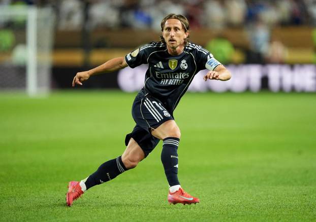 FIFA Club World Cup - Group H - RB Salzburg v Real Madrid