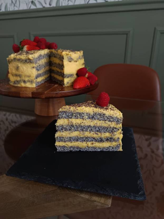 Zbog duge kose i noktiju Goran je bio na meti osuda, a sad stiže u 'Večeru za 5': Živite svoj život!