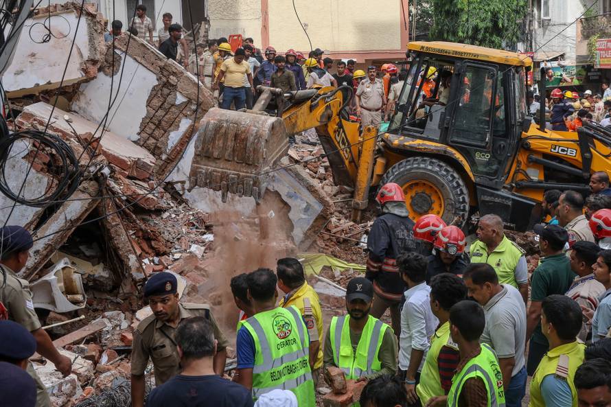 Building collapse in New Delhi