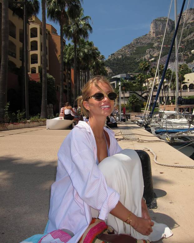 FOTO Ljubila je nogometnu i F1 zvijezdu, sad je slobodna kao ptica i pali pratitelje u bikiniju