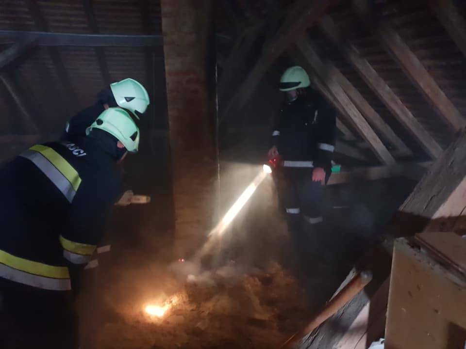 Požar u školi u Cvetkoviću: 25 vatrogasaca ga uspjelo ugasiti