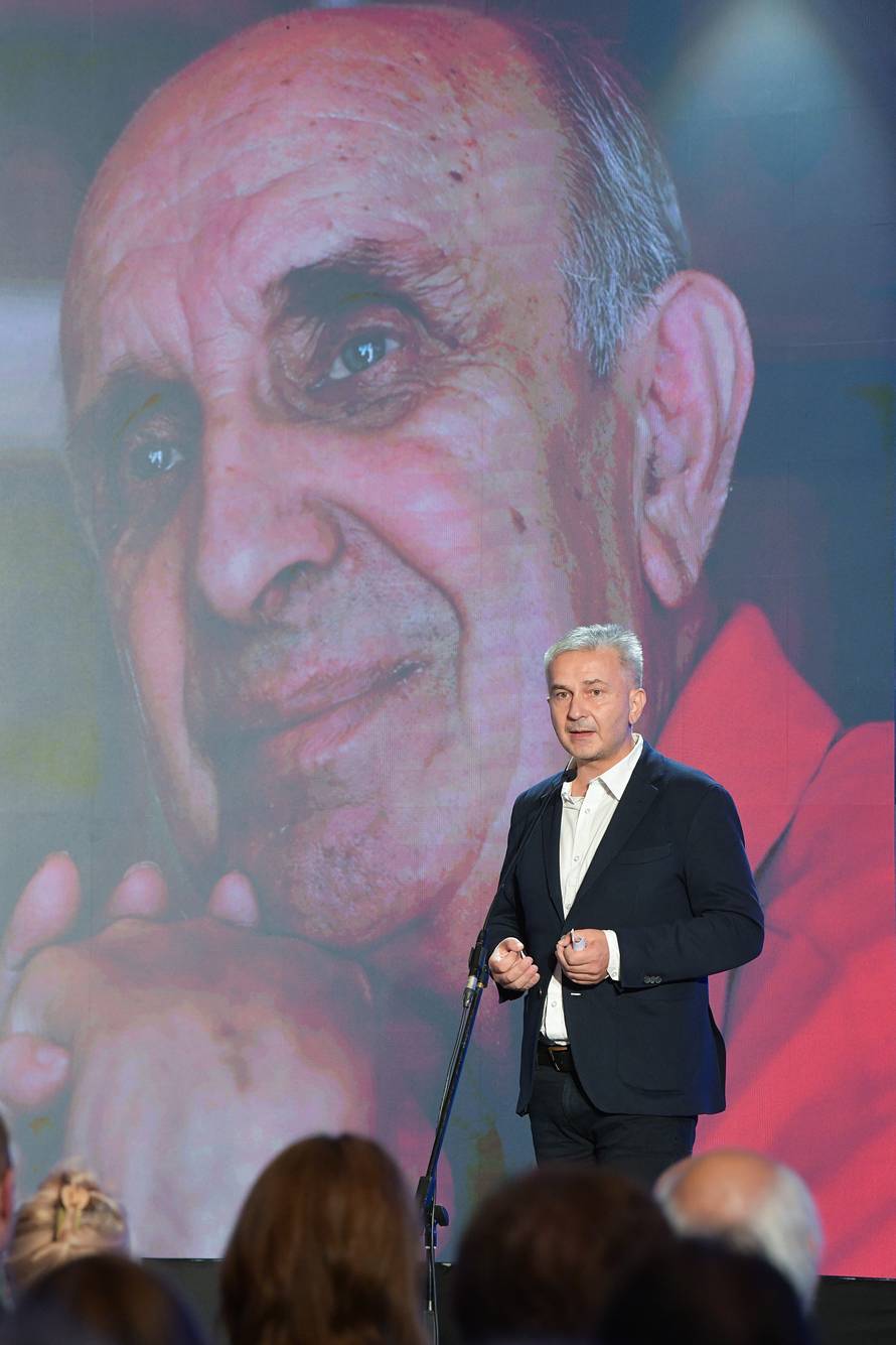 Zagreb: U hotelu Sheraton održana promocija knjige Miroslava Lilića