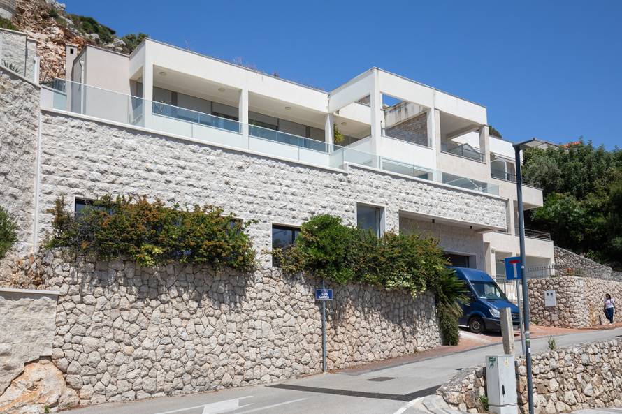 24SATA Dubrovnik: Vila Edina Džeke