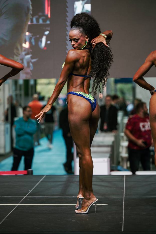 FOTO Cro Brazilka prošetala u bikiniju i postala fitness kraljica