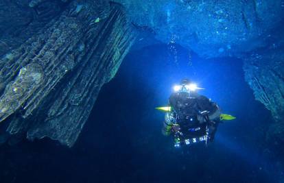 Otkrivena je misteriozna špilja u podmorju Kornata: 'Ulaz joj je skriven, dvorane su pune siga!'