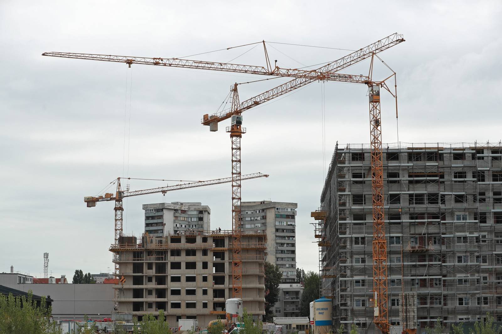 Zagreb: Gradnja stambeno poslovne građevine na k.o. Črnomerec