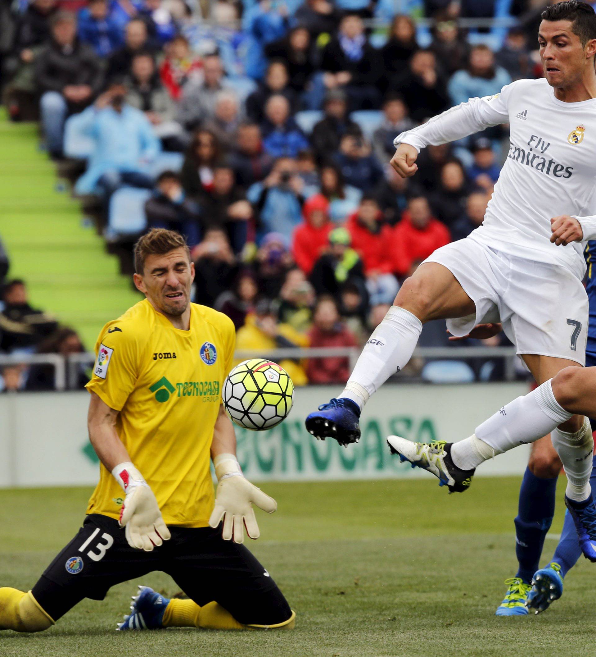 Football Soccer - Spanish Liga BBVA- Getafe v Real Madrid