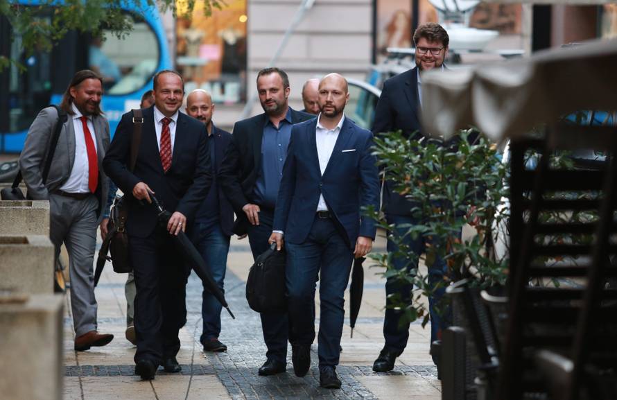 Komisija SDP-a potvrdila je suspenziju pobunjene četvorke