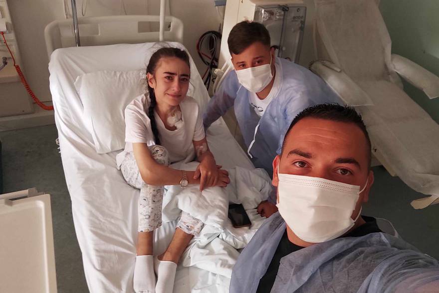 Puljanki Milevi Simetić Saliji (26) nakon transplantacije i jetra i bubreg dobro rade. Ne klone duhom i samo želi zagrliti sinčića