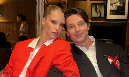 Sin Arnolda Schwarzeneggera stao pred oltar: Patrick i Abby rekli 'da' nakon 10 godina veze