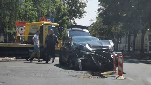 Sudar tri vozila na 'Zelenom valu', troje ljudi ozlijeđeno