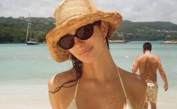 FOTO Odrasla je uz Ala Pacina pa ljubila DiCaprija: Ova slavna ljepotica voli pokazivati figuru