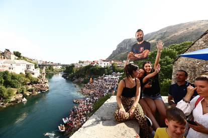 
Mostar: Finalno natjecanje najboljih svjetskih skakača Red Bull Cliff Divinga 