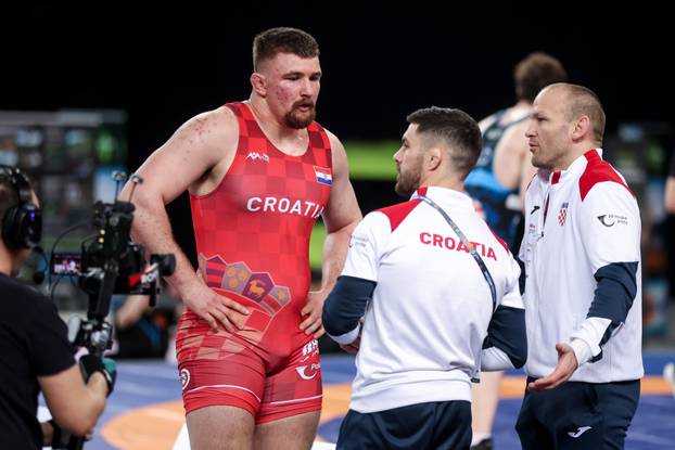 Zagreb: Nakon operacije kuka Marko Milanović natječe se u Areni na turniru u hrvanju 