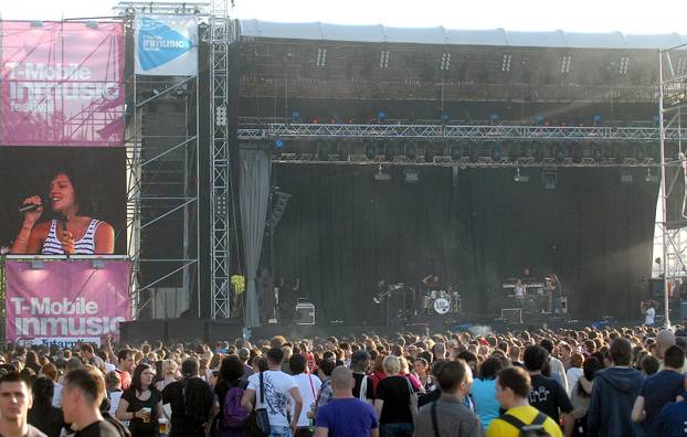 Zagreb: 15.000 posjetitelja prvog dana T-Mobile INmusic festivala