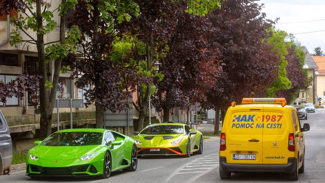 FOTO Kroz Gospić protutnjalo 50  nabrijanih Lamborghinija