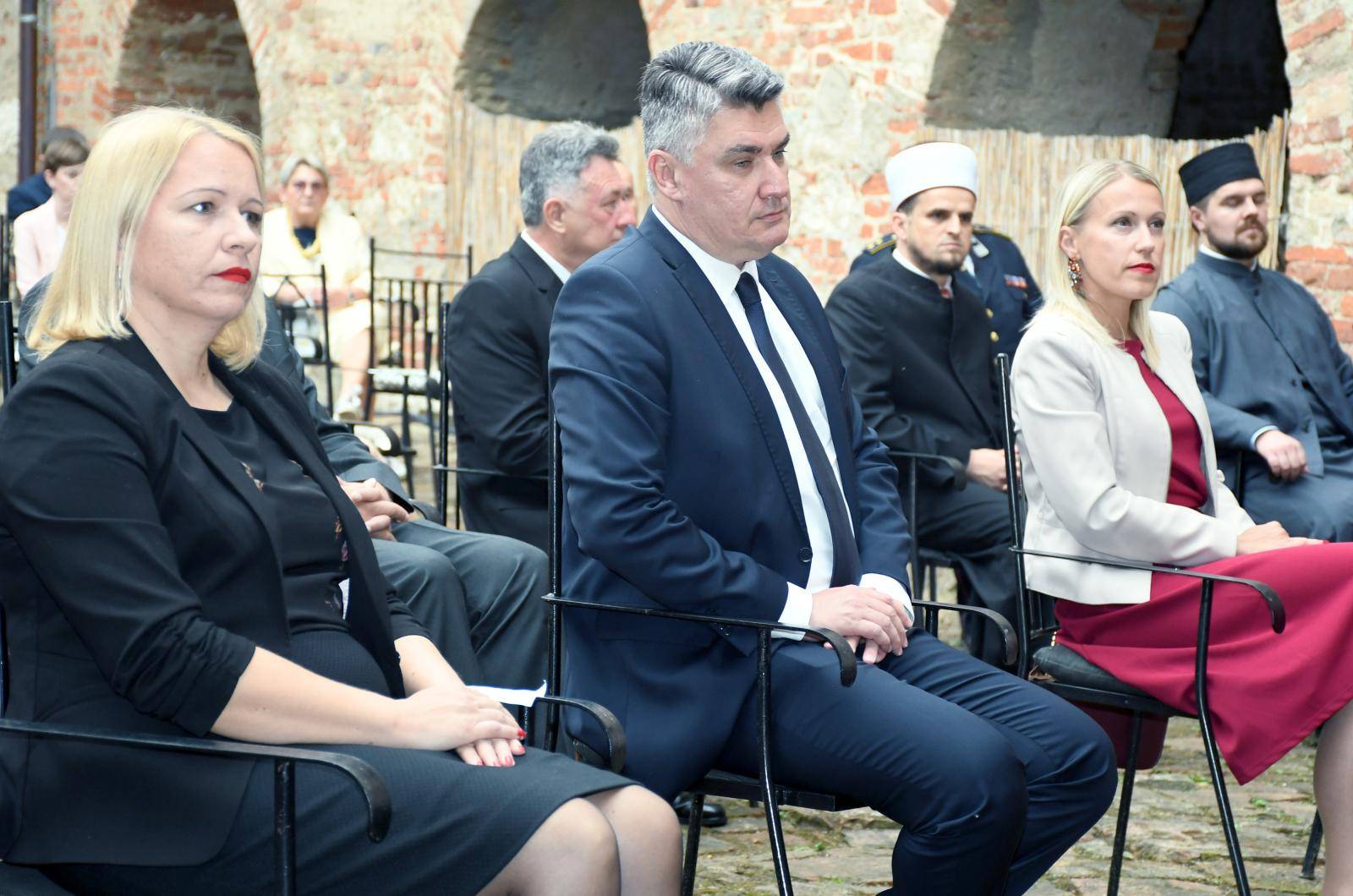 Sisak: Predsjednik Zoran Milanović povodom dana Grada Siska nazočio svečanoj sjednici