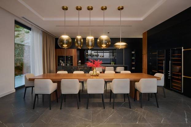 FOTO Planirate ljeto? Noć u vili u Mimicama je 4000 eura, ali je li to previše za ovakav luksuz?