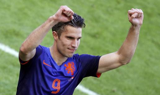 Fifa: Za najljepši gol godine konkuriraju Cahill, Van Persie...