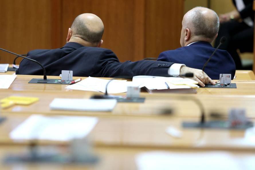 Maras glasovao s tuđeg mjesta: 'Kad volim razgovor s Fredom'