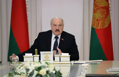 Lukašenko: Možda pomažemo migrantima da prijeđu u EU