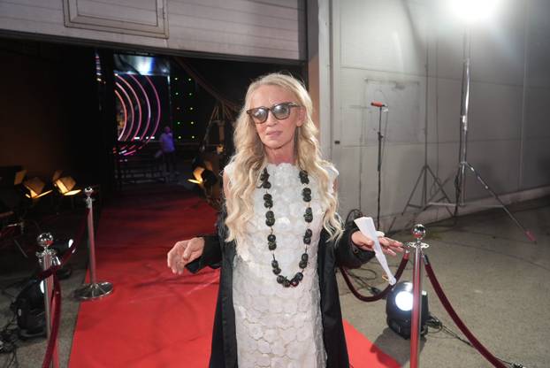 Beograd: Dolazak natjecatelja u show Eilta 10 na televiziji Pink