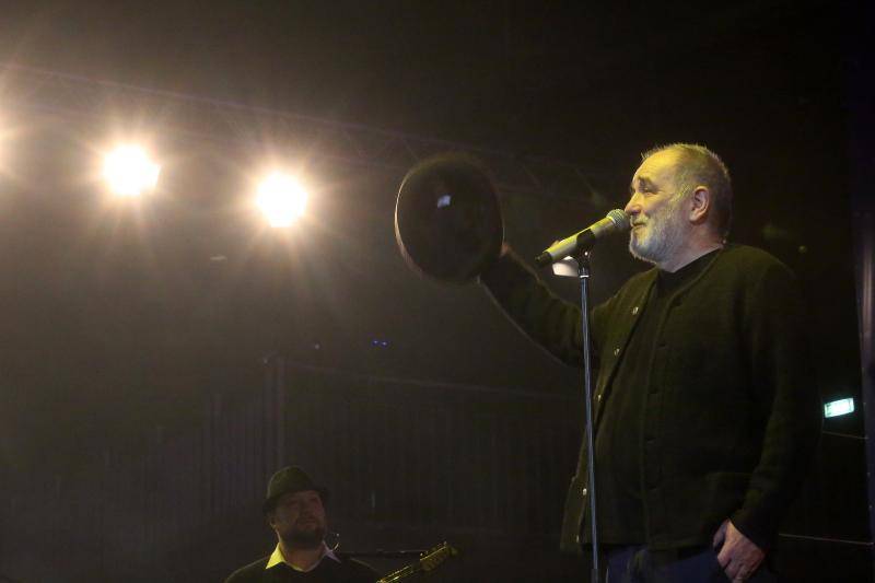 Nezaboravni koncert: Balašević oduševio u zagrebačkoj Areni