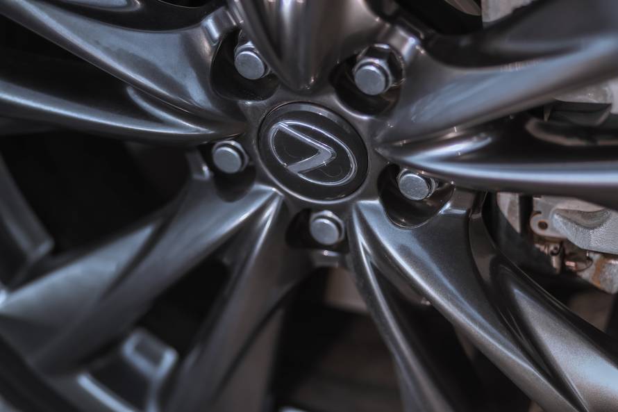 Lexus ES je drugačije, japansko shvaćanje premium limuzine