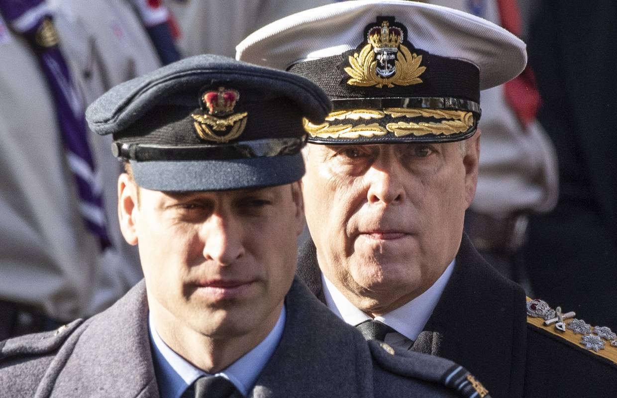 Princ Andrew nije želio da brat Charles postane kralj: 'Htio je da tu ulogu preuzme William'