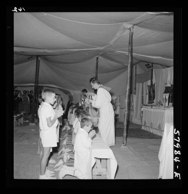 FOTO Pogledajte kako su Hrvati živjeli u El Shattu: U izbjeglištvu su slikali, svirali, radili igračke